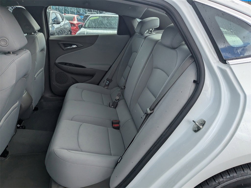 2022 Chevrolet Malibu LS photo 10
