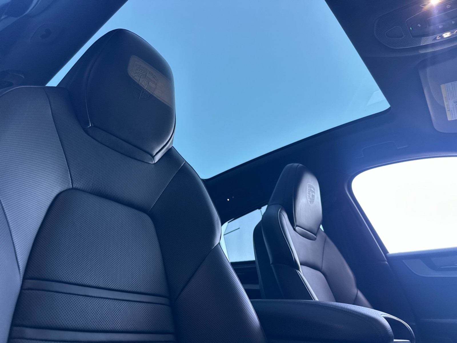2024 Porsche Cayenne S Coupe photo 17