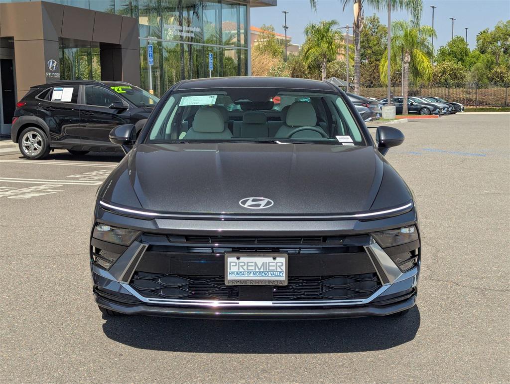 2025 Hyundai Sonata SEL photo 9