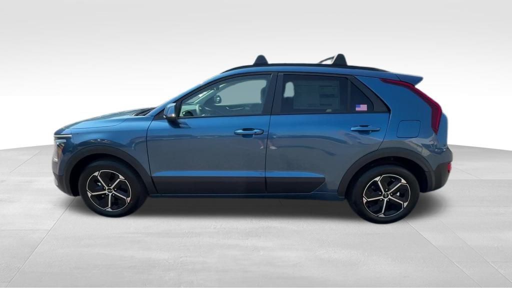 2025 Kia Niro EX photo 2