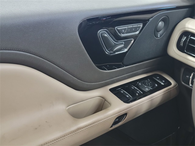 2021 Lincoln Aviator Reserve photo 33