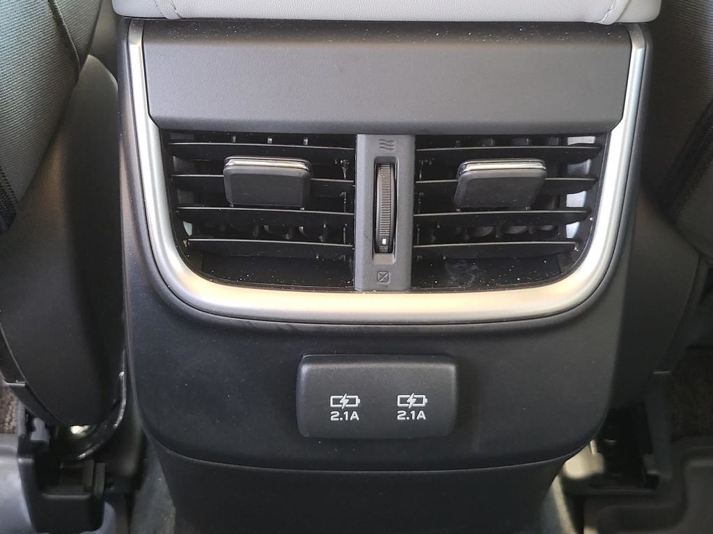 2022 Subaru Outback Premium photo 11