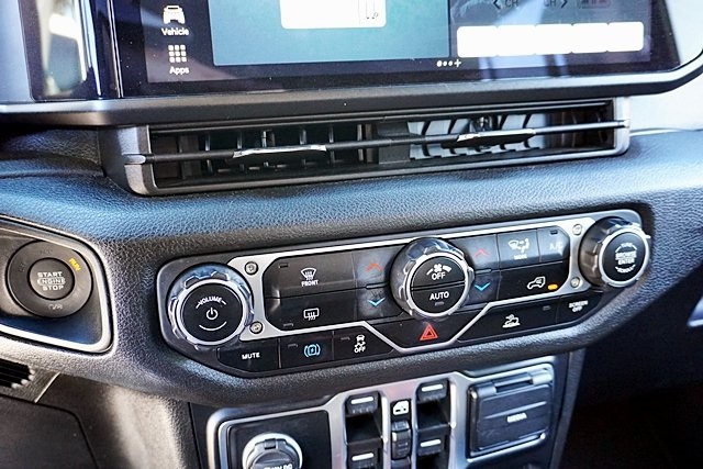 2024 Jeep Wrangler Sport S 4xe photo 26