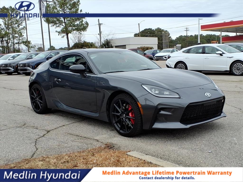 2025 Toyota GR86 Premium's photo