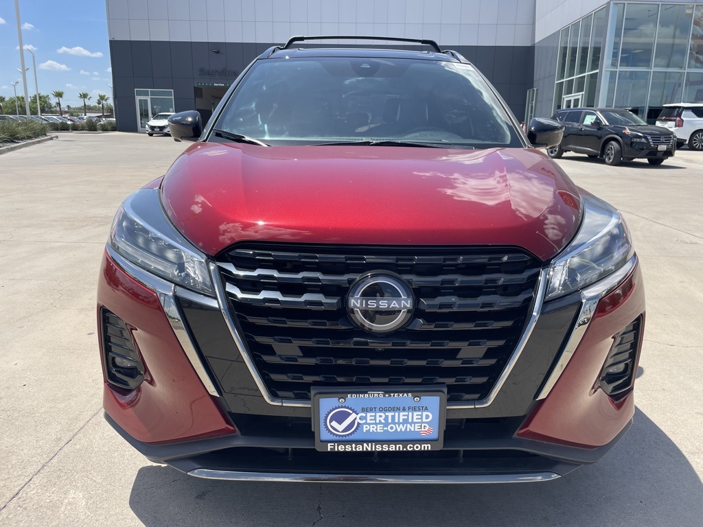 2024 Nissan Kicks SR photo 6