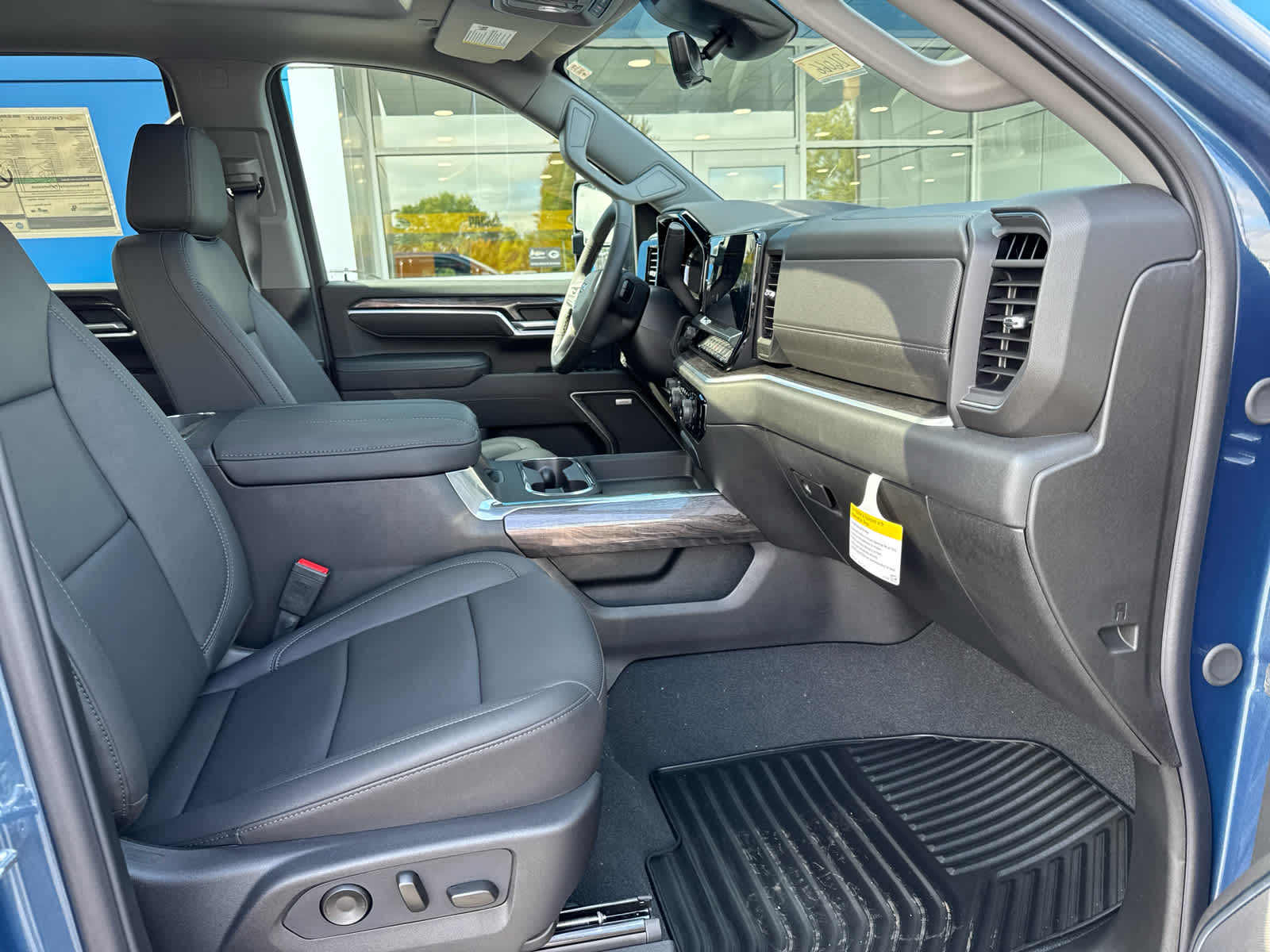 2026 Chevrolet Silverado LTZ photo 4