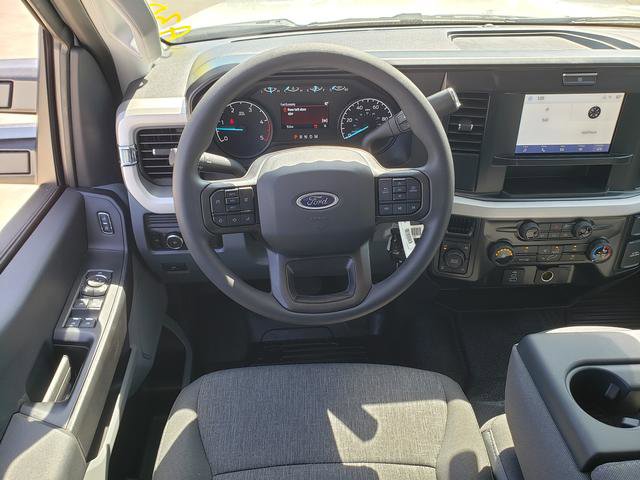 2026 Ford F-350 photo 18
