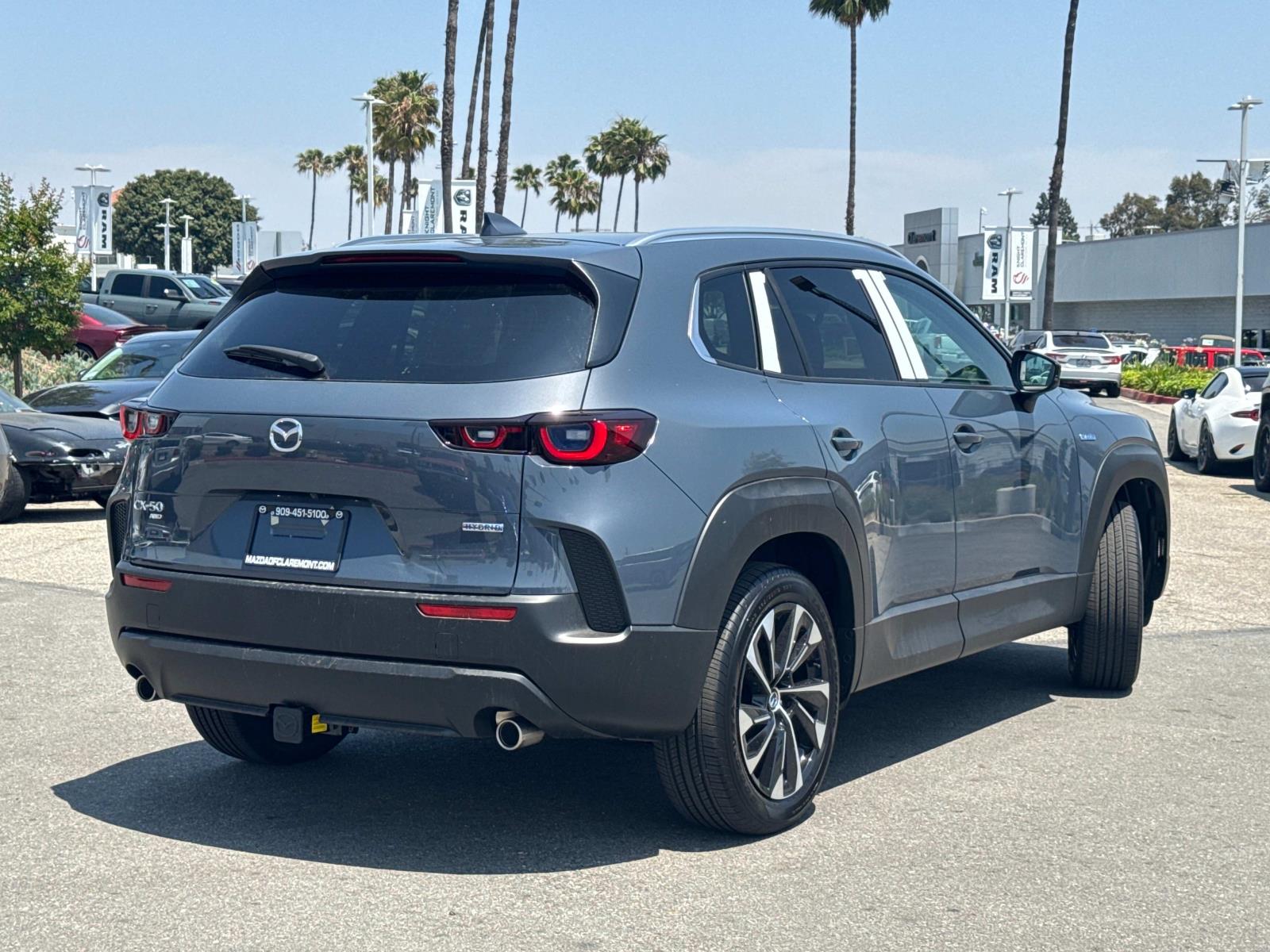2025 Mazda CX-50 Premium Plus photo 2