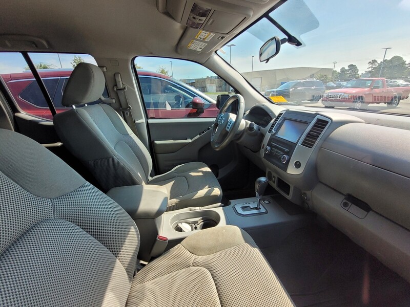 2021 Nissan Frontier SV LE photo 7