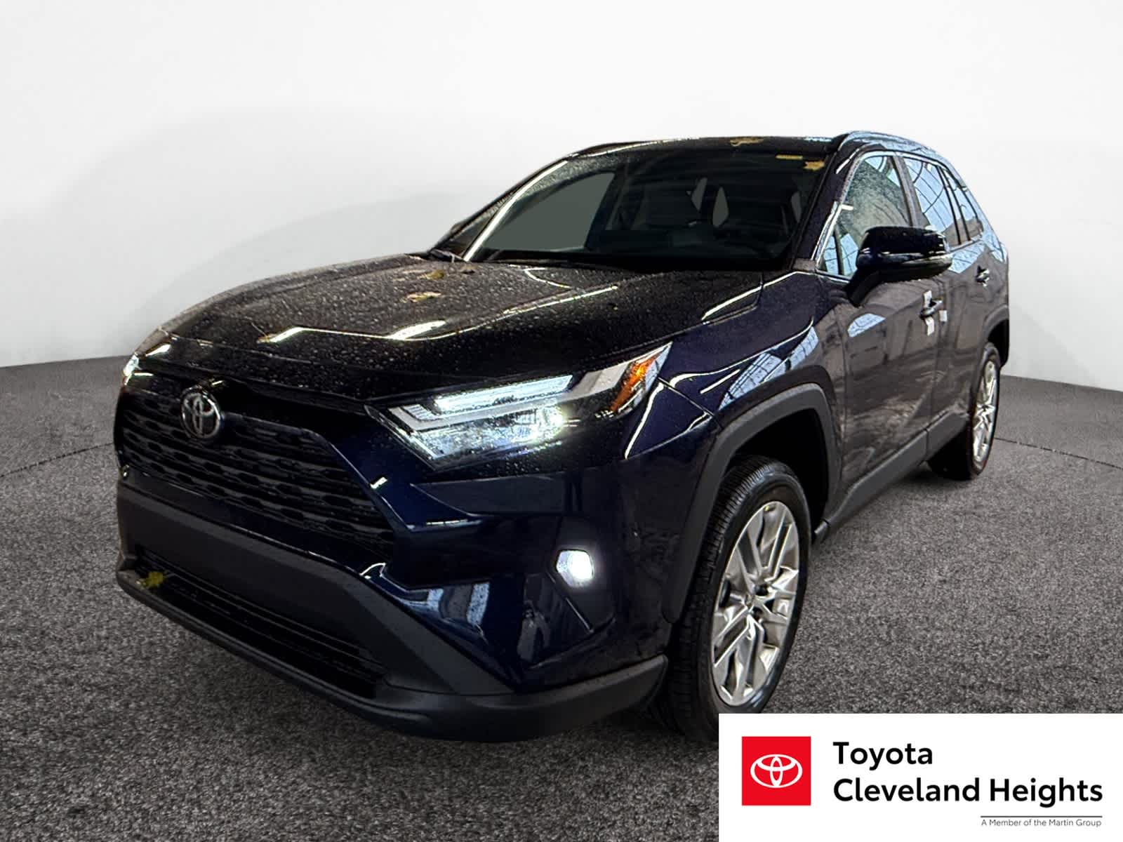 2025 Toyota RAV4 XLE Premium's photo