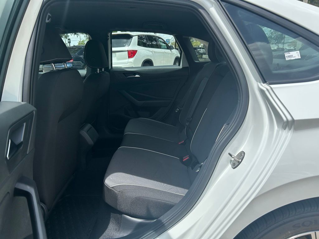 2025 Volkswagen Jetta 1.5T Sport photo 34