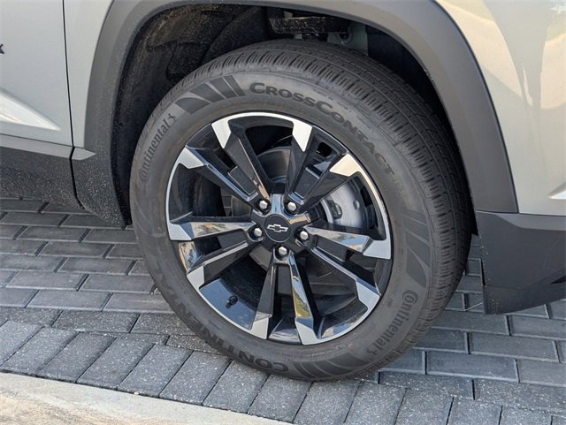 2026 Chevrolet Equinox RS photo 3