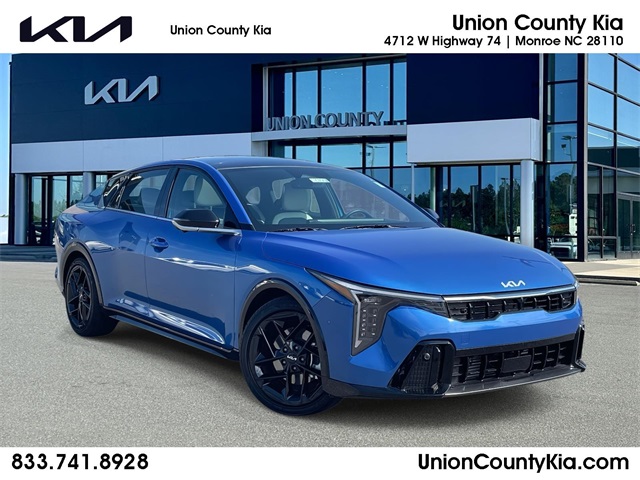 2025 Kia K4 GT-Line Turbo's photo