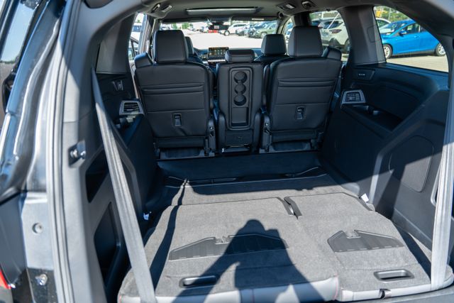 2026 Honda Odyssey photo 18