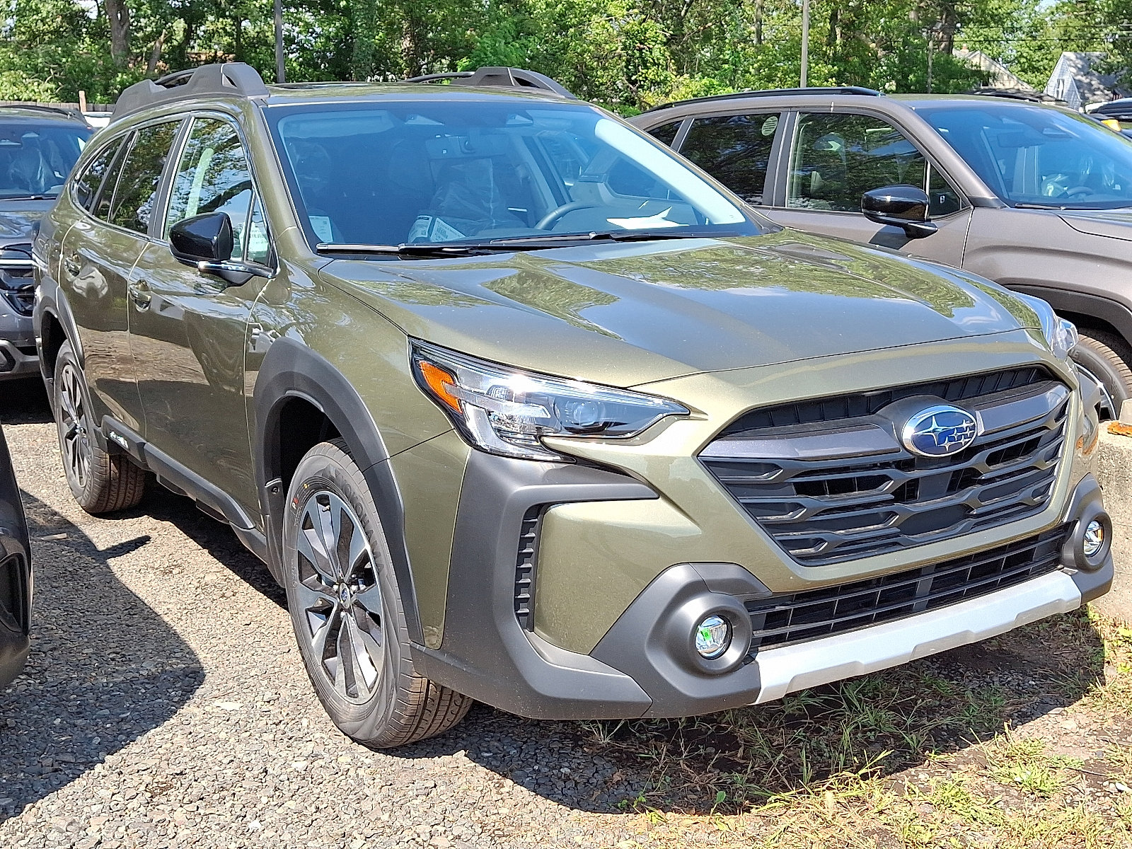 2025 Subaru Outback Limited photo 2