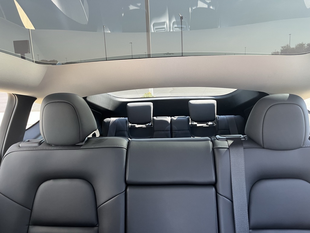 2023 Tesla Model Y Long Range photo 18