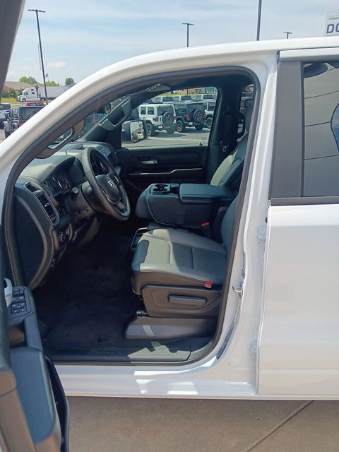 2025 Ram 1500 Tradesman photo 9