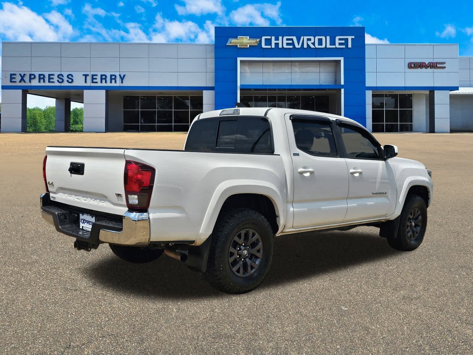 2020 Toyota Tacoma SR5 photo 4
