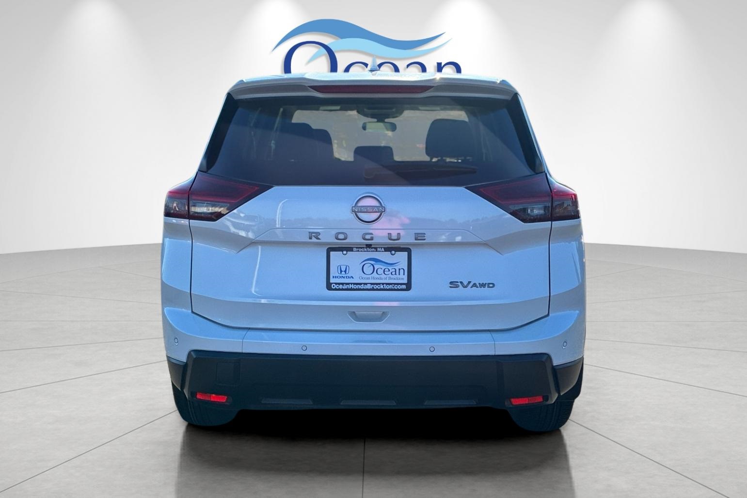 2024 Nissan Rogue SV photo 4