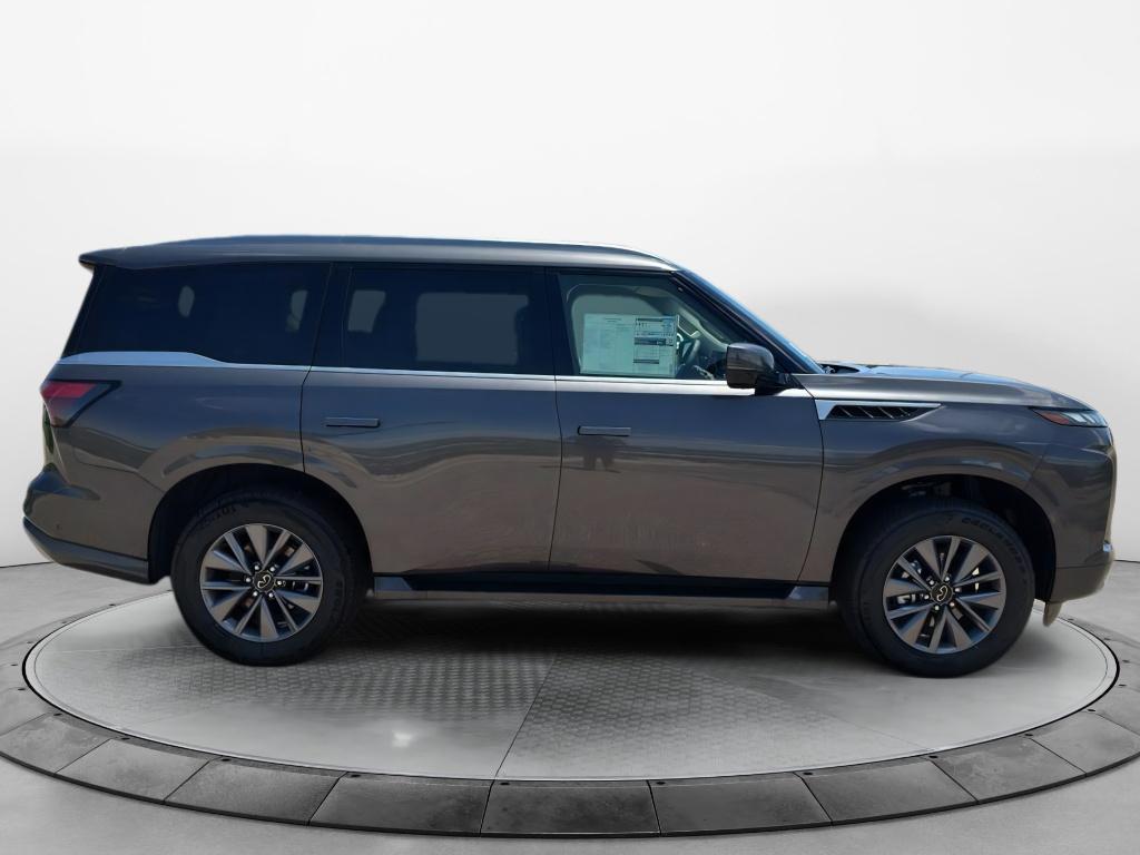 2025 Infiniti QX80 Pure photo 4