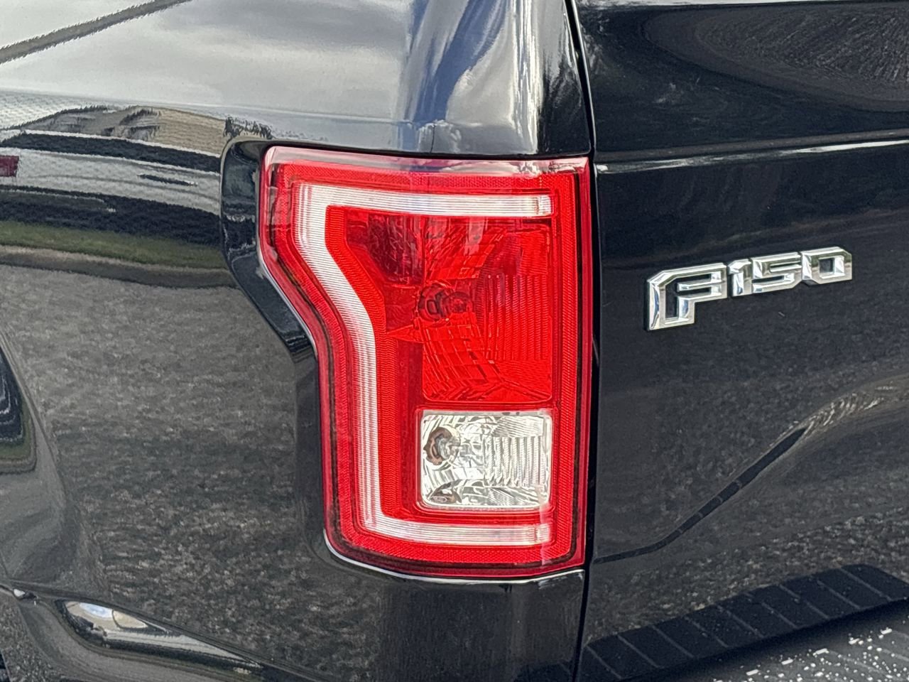 2017 Ford F-150 XLT photo 6