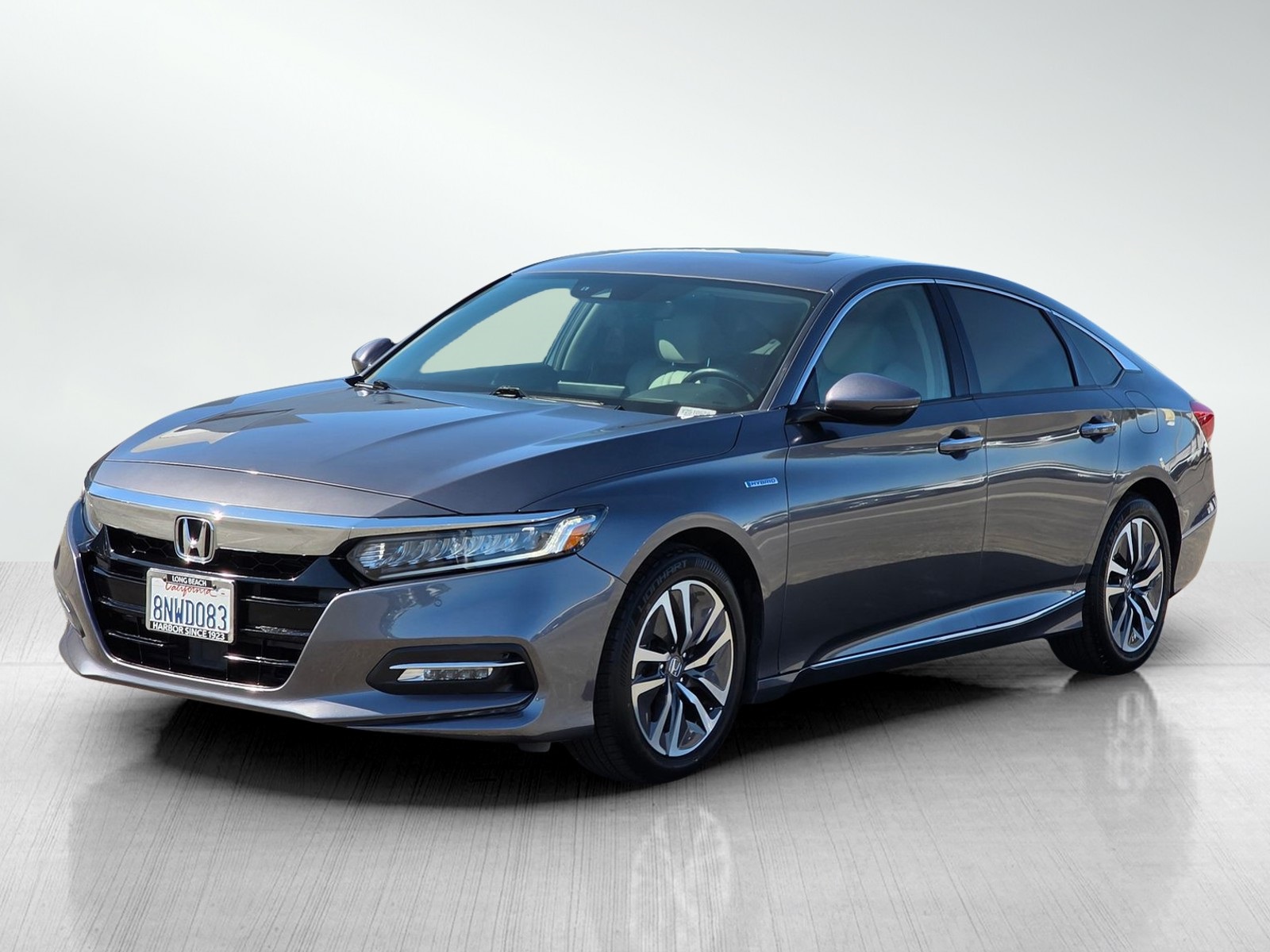 2019 Honda Accord Hybrid Touring photo 3