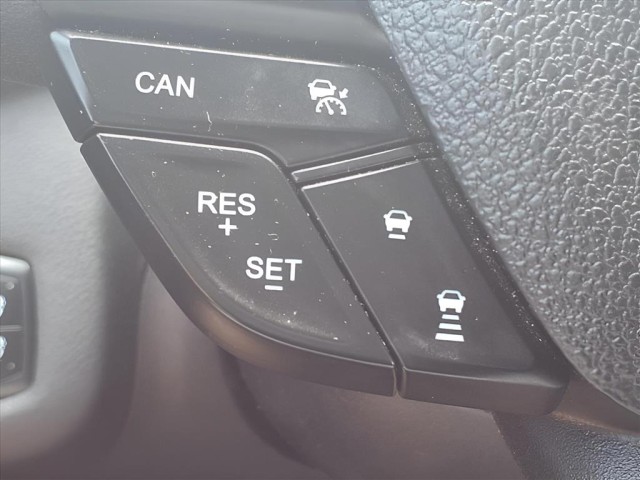 2017 Ford Escape Titanium photo 24