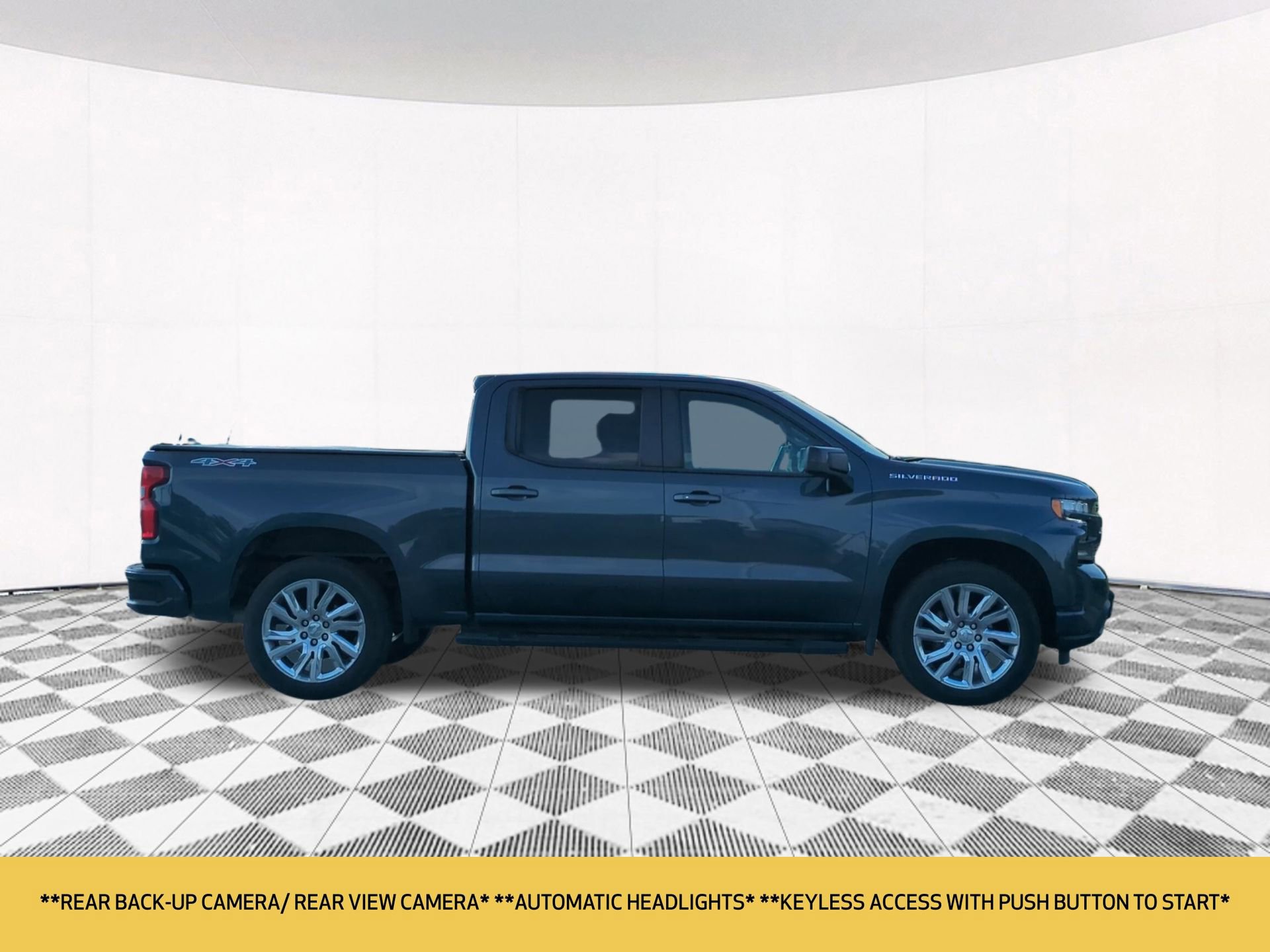 2022 Chevrolet Silverado 1500 RST photo 3