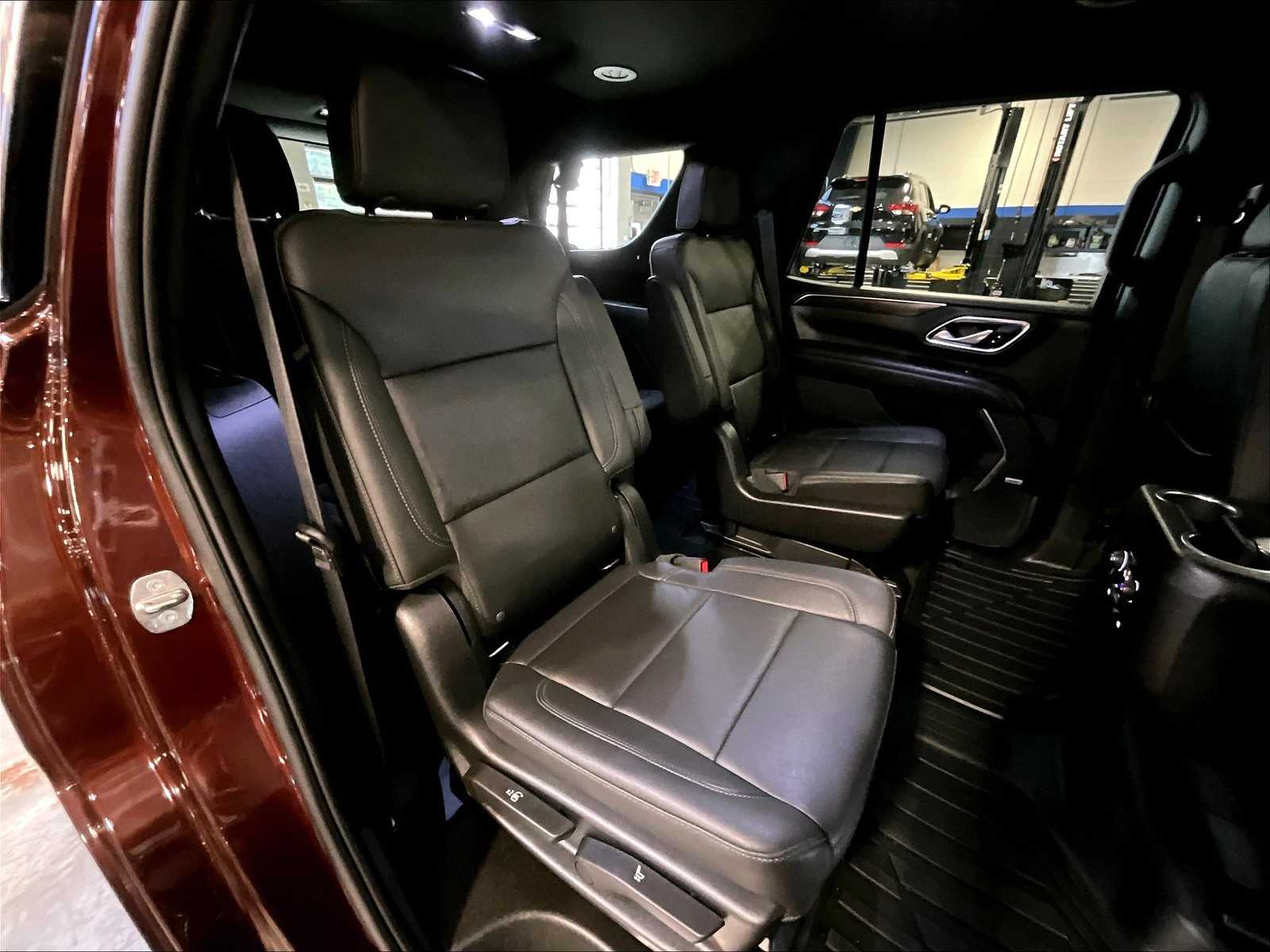 2022 Chevrolet Tahoe LT photo 16