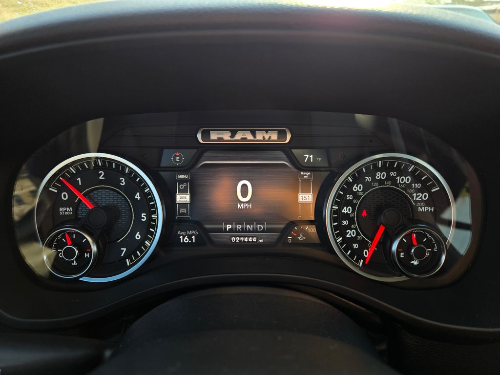 2024 Ram 1500 Big Horn Lone Star Night Edition photo 18