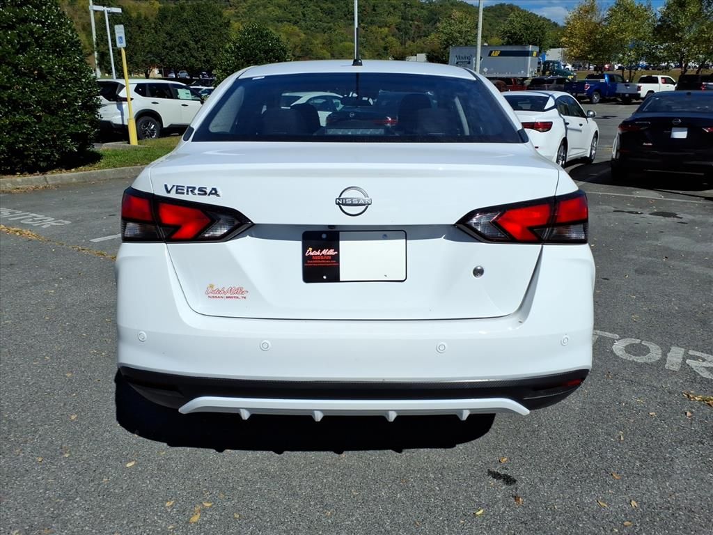 2025 Nissan Versa S photo 3