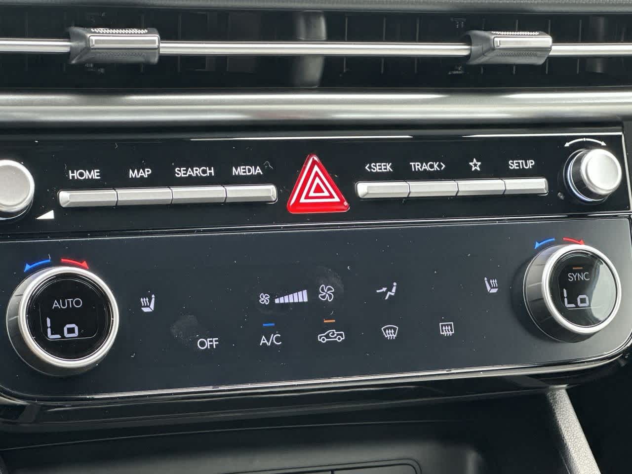 2026 Hyundai Santa Cruz SEL photo 19