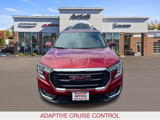 2022 Gmc Terrain SLE photo 2