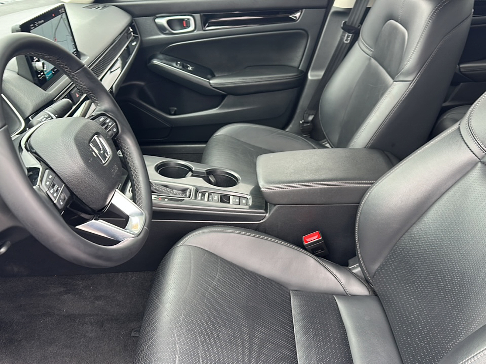 2023 Honda Civic Touring photo 4