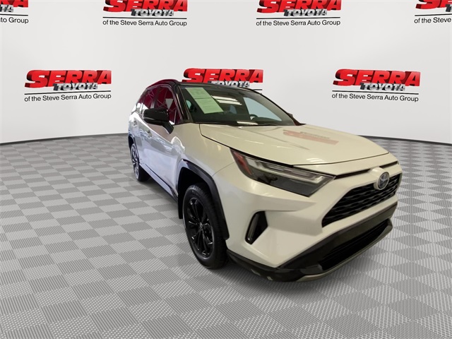 2024 Toyota RAV4 XSE photo 3