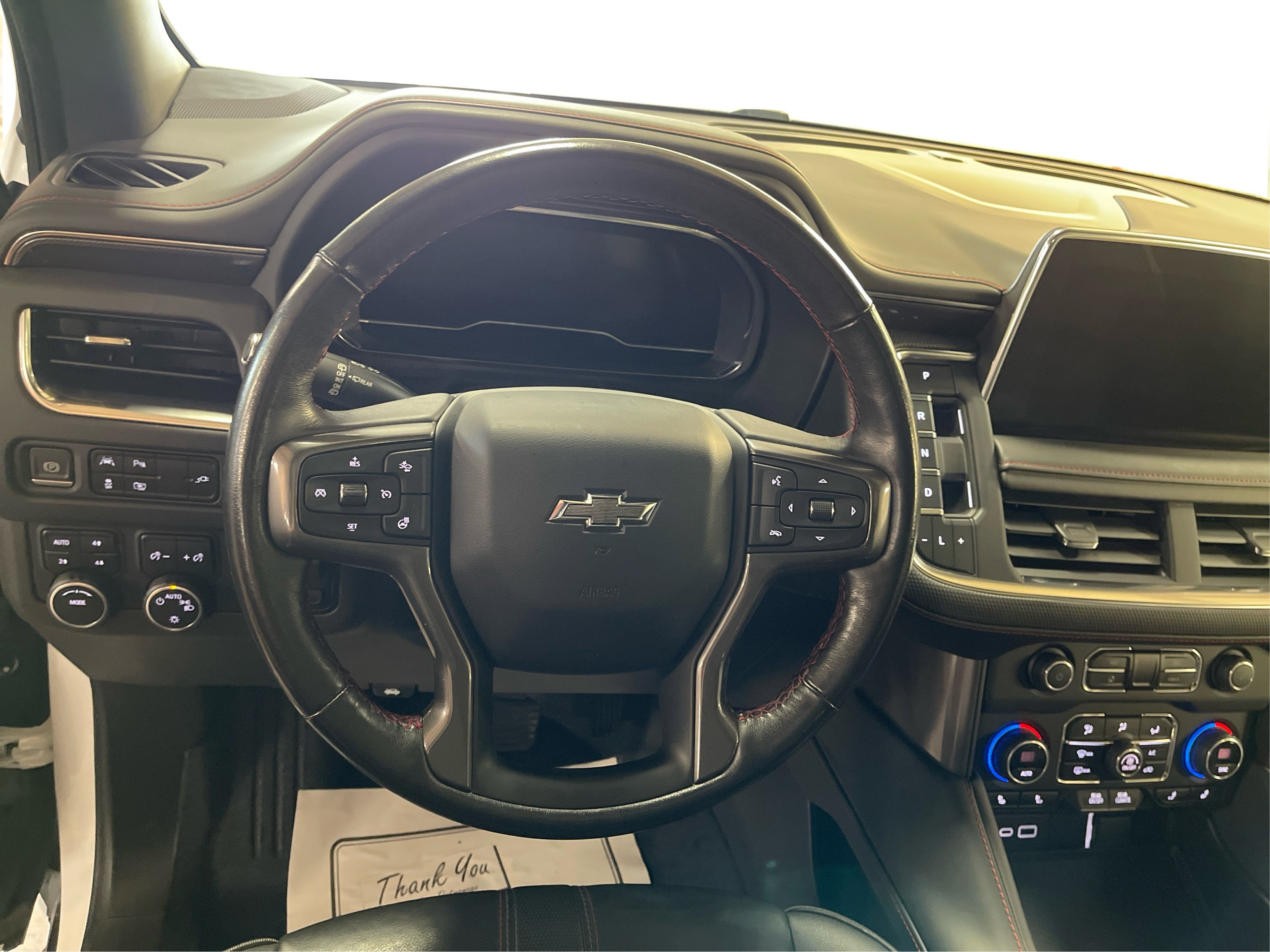 2022 Chevrolet Suburban RST photo 12