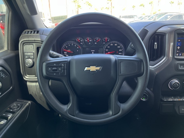 2023 Chevrolet Silverado 1500 Custom photo 13