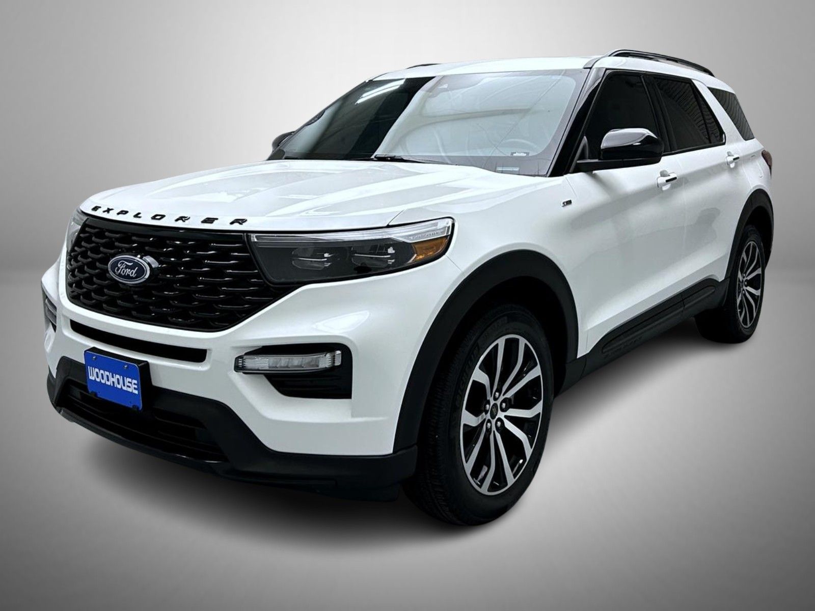 2023 Ford Explorer ST-LINE's photo