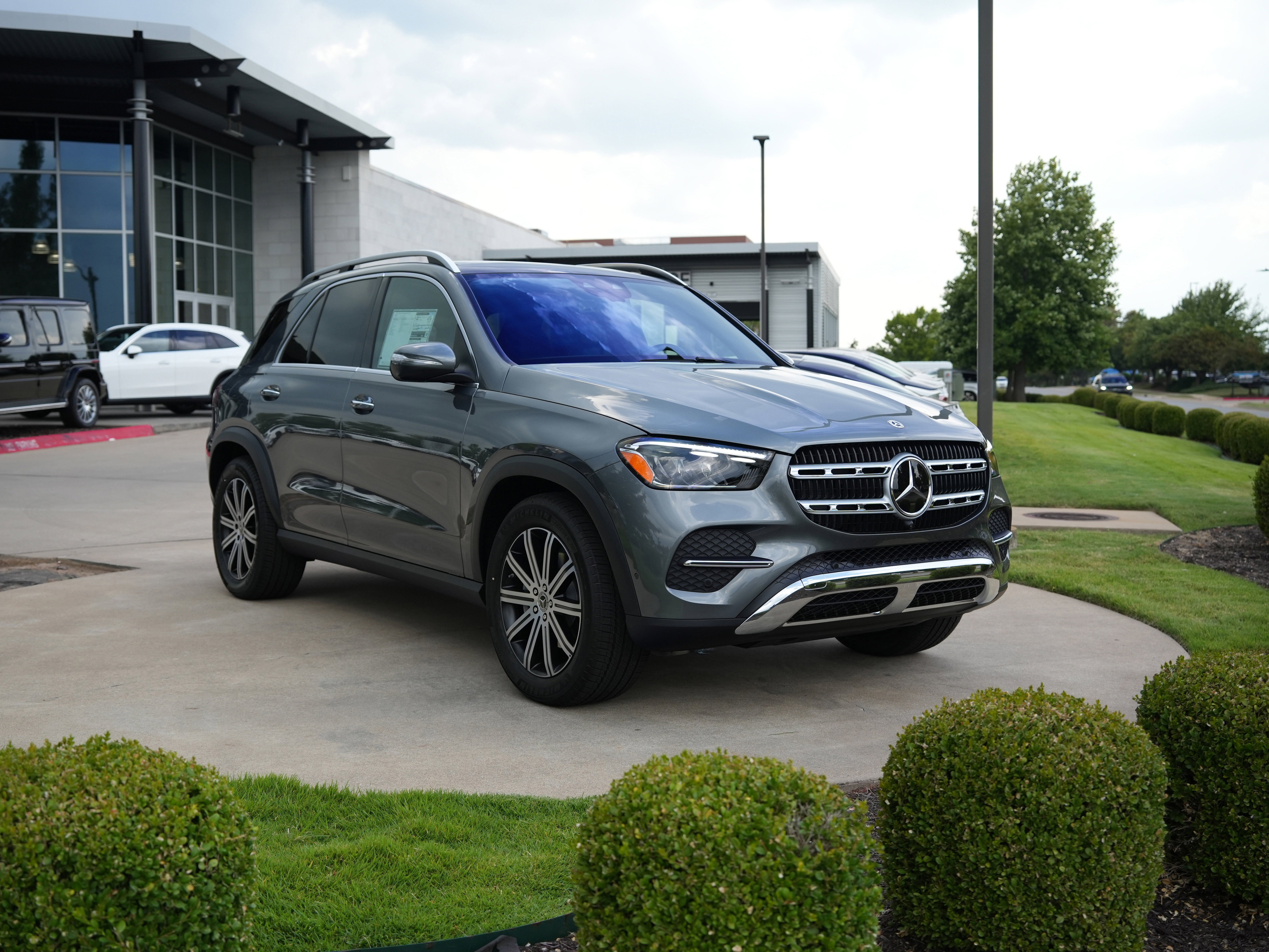 2026 Mercedes-Benz GLE GLE350's photo