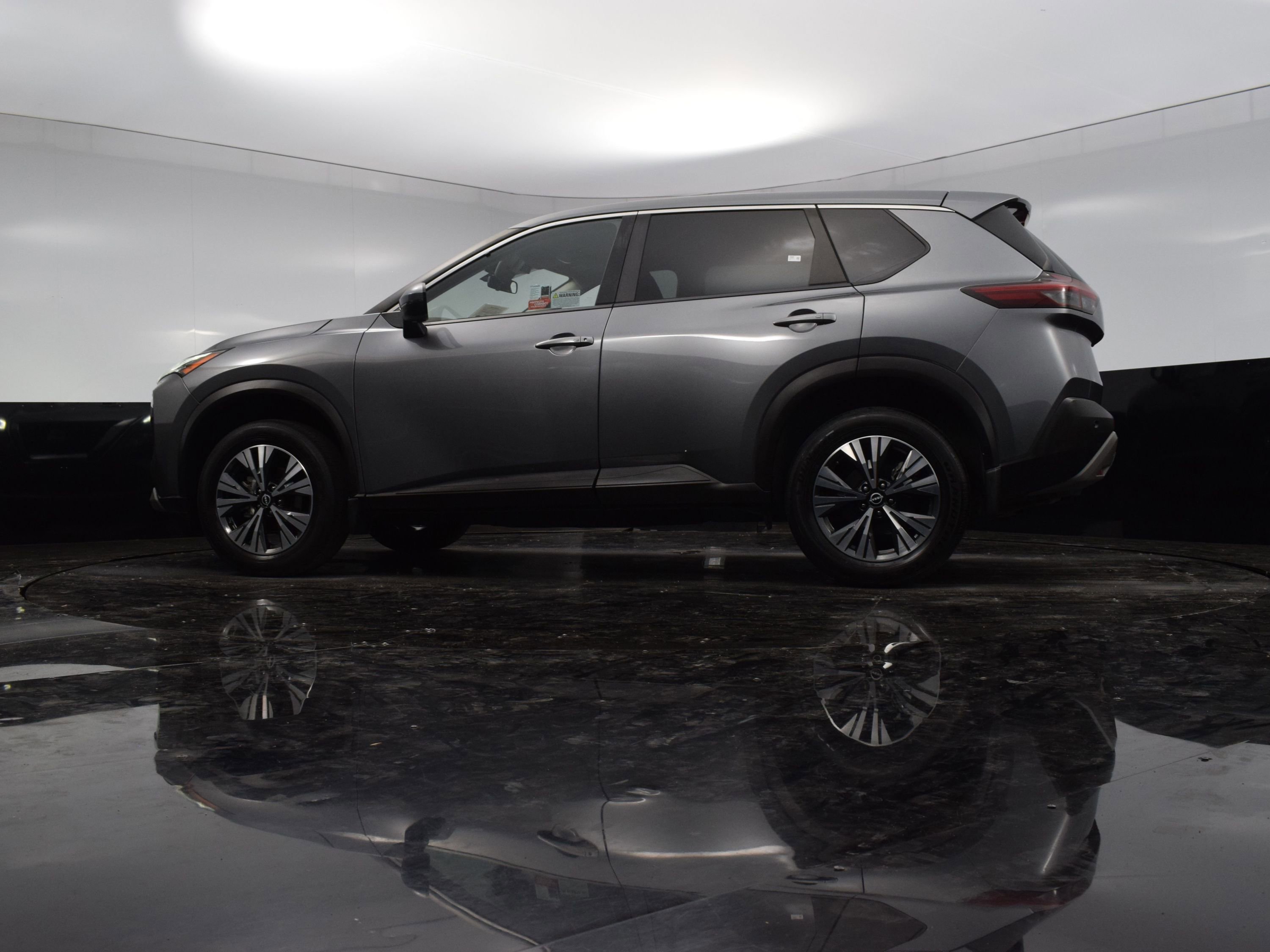 2023 Nissan Rogue SV photo 18