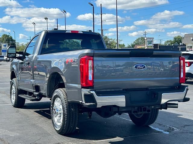 2026 Ford F-350 XLT photo 8