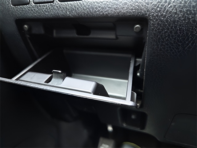 2016 Toyota Highlander LE photo 19