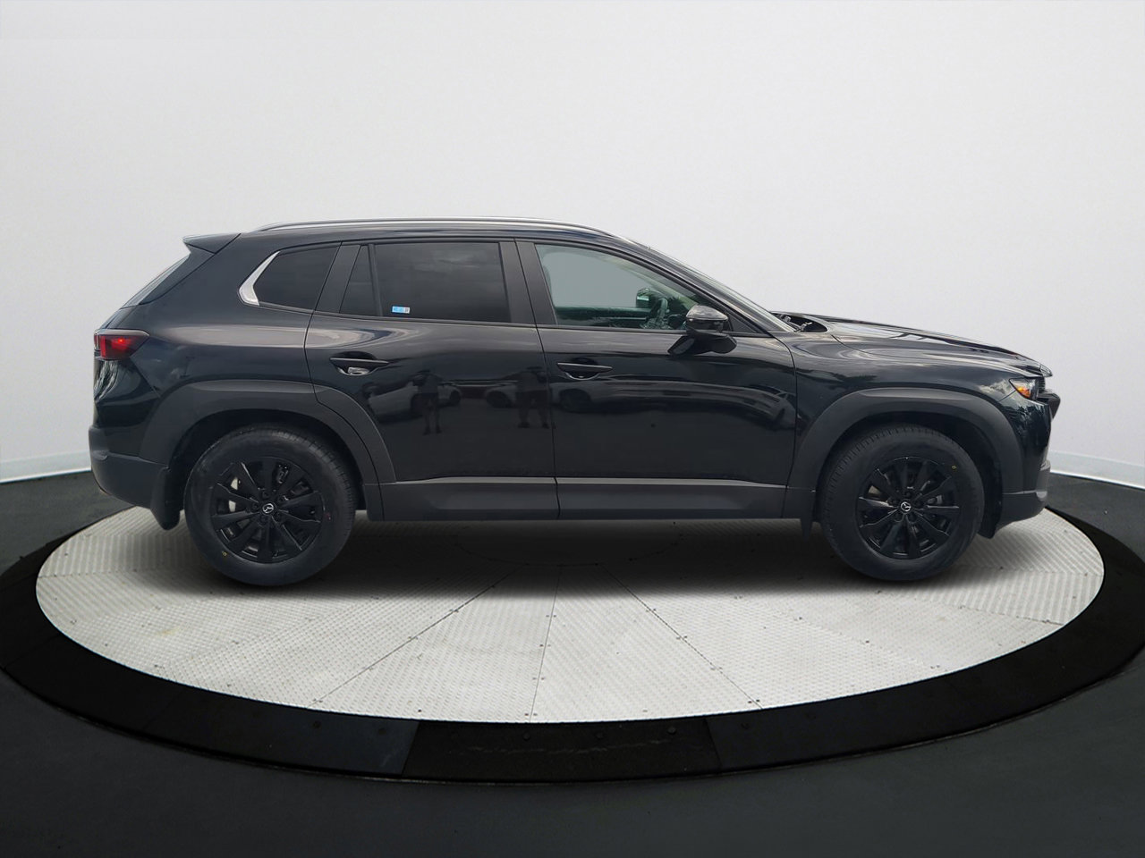 2023 Mazda CX-50 2.5 Preferred Plus photo 3