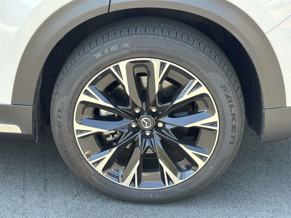 2024 Mazda CX-90 Premium photo 12