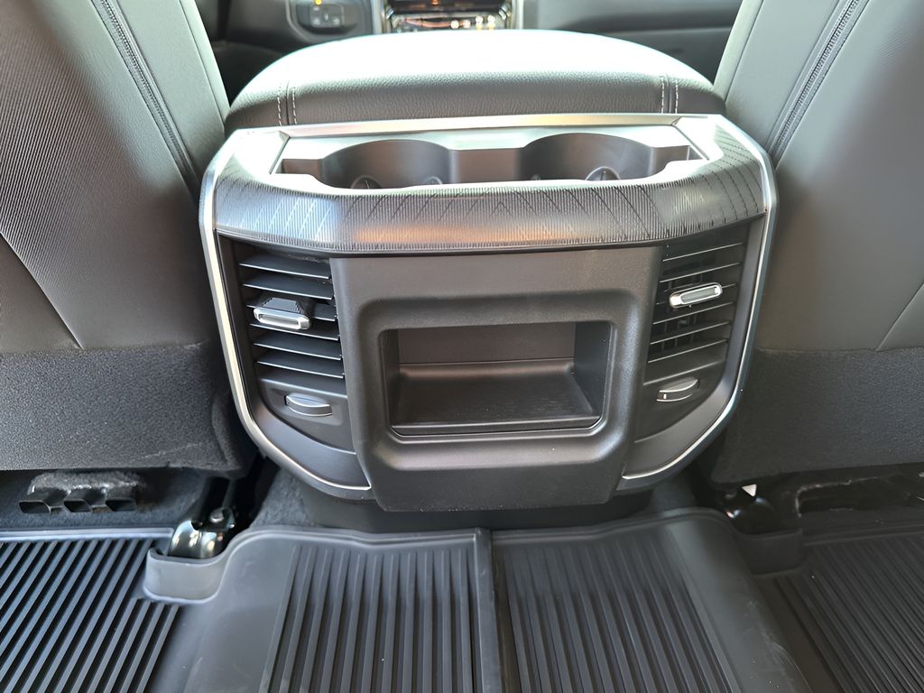 2025 Ram 2500 Big Horn photo 21