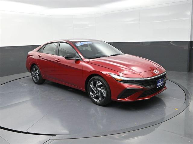 2025 Hyundai Elantra Hybrid SEL Sport photo 2
