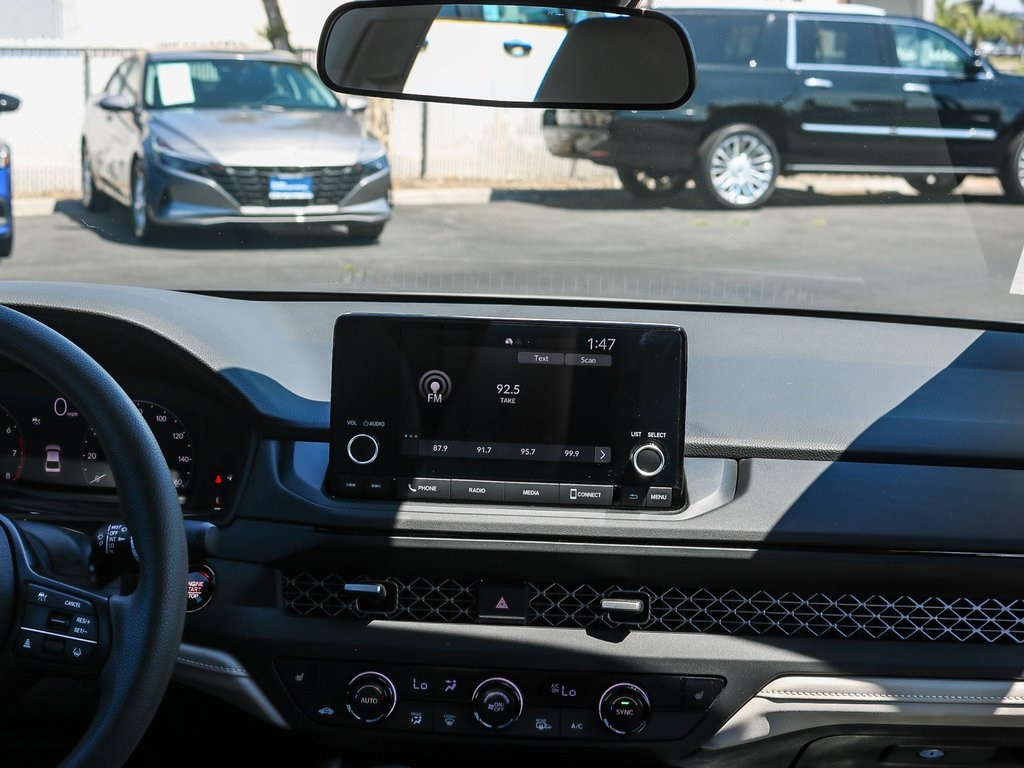 2023 Honda Accord EX photo 14