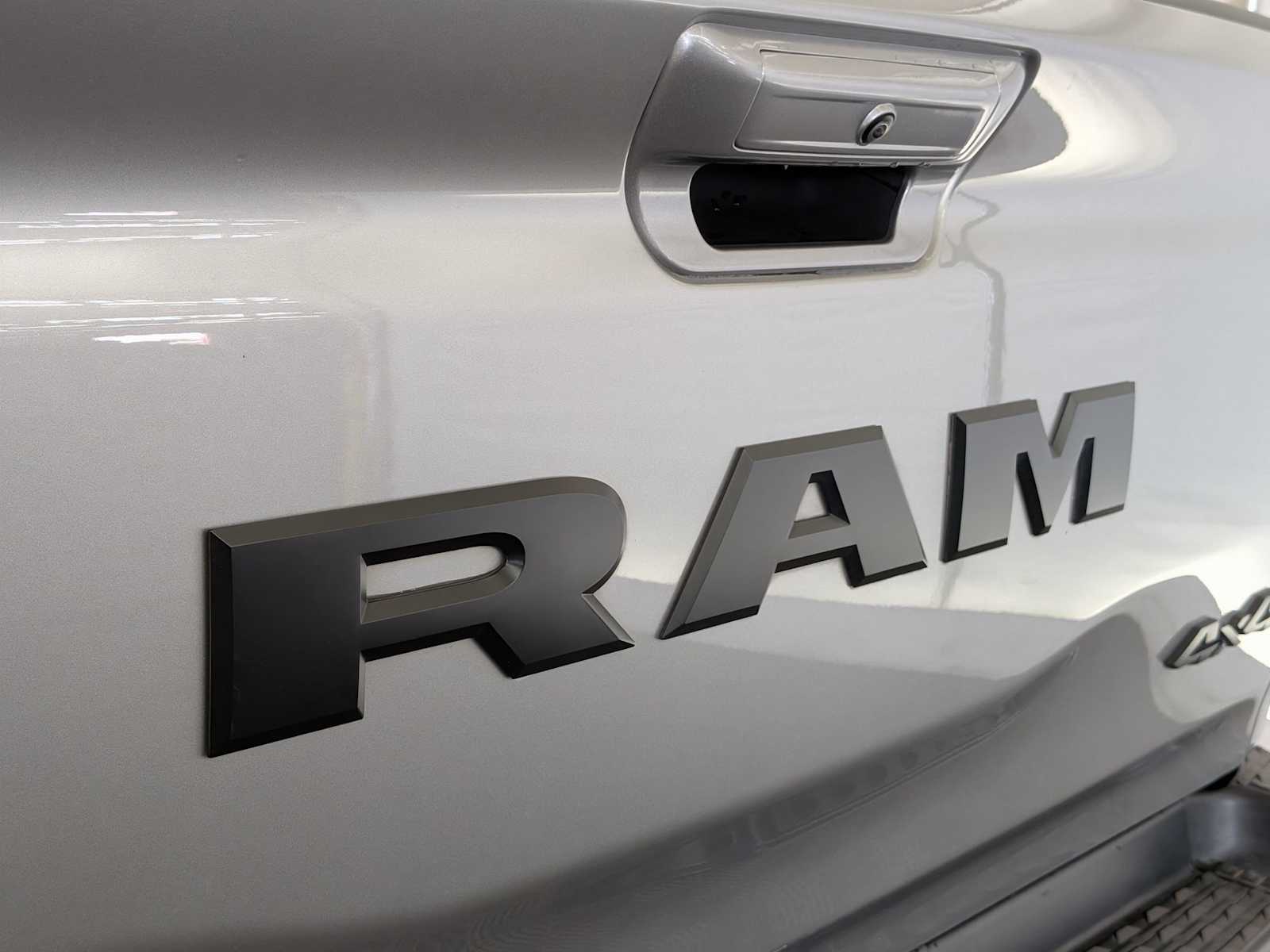 2022 Ram 1500 Rebel photo 4