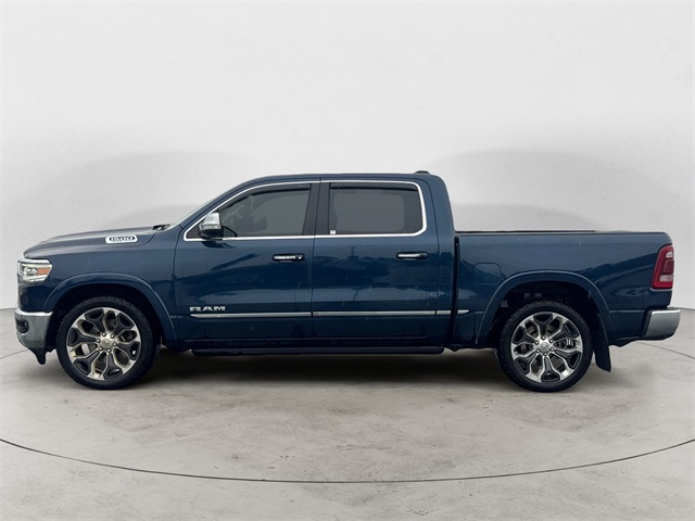 2022 Ram 1500 Limited photo 2