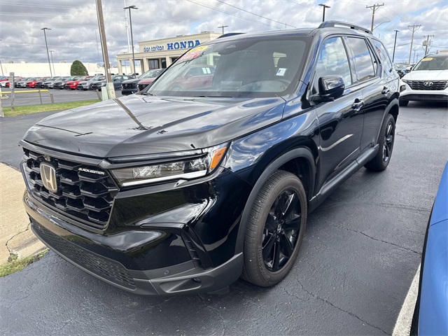 2025 Honda Pilot Black Edition photo 3